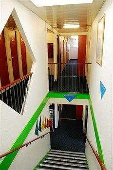 Lemon Hotel Dreux Chartres Экстерьер фото